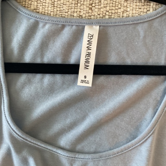 Zenana Premium tank top with side roushing and tie. - Picture 3 of 4